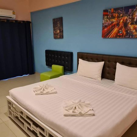 2Bedtel Hotel Bangkok Ngoại thất bức ảnh