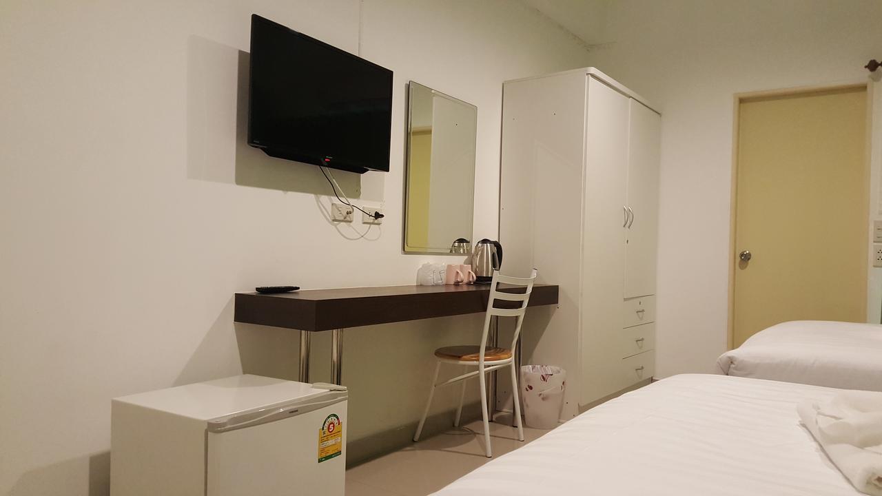 2Bedtel Hotel Bangkok Ngoại thất bức ảnh